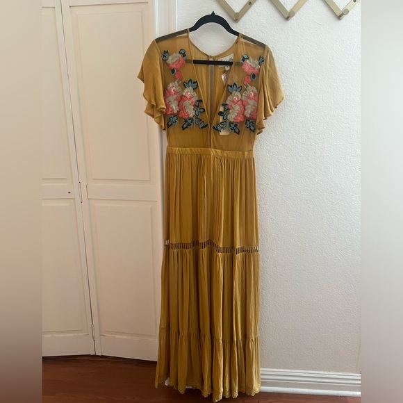 BOHO mustard floral embroidery dress - Picture 3 of 6